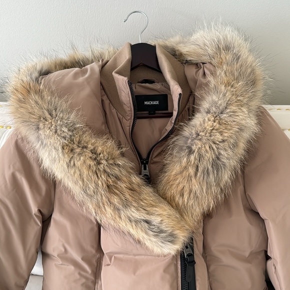 MACKAGE Beige Jacket. NEW - Picture 4 of 8